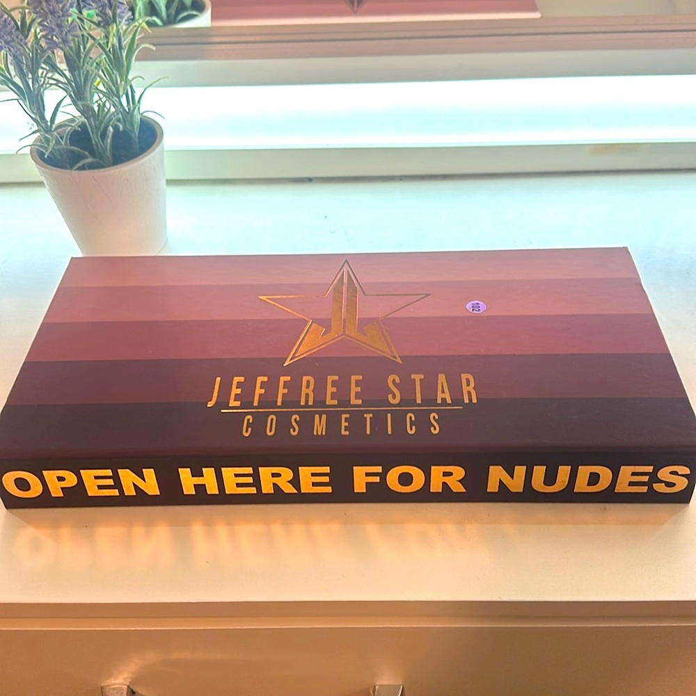 NWT JEFFREE STAR BOLUME 2 NUDE MINI  VELOUR LIPPIE BUNDLE KIT
